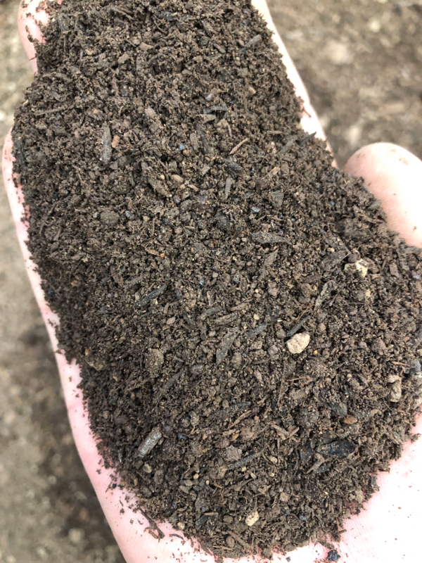 蚯蚓粪有机肥营养土果蔬种植育苗施肥改善土壤