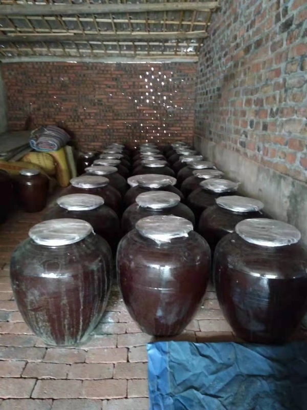 江西萍乡有纯糯米酿造白酒